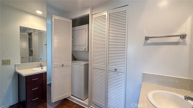 Building Photo - 2227 Via Puerta