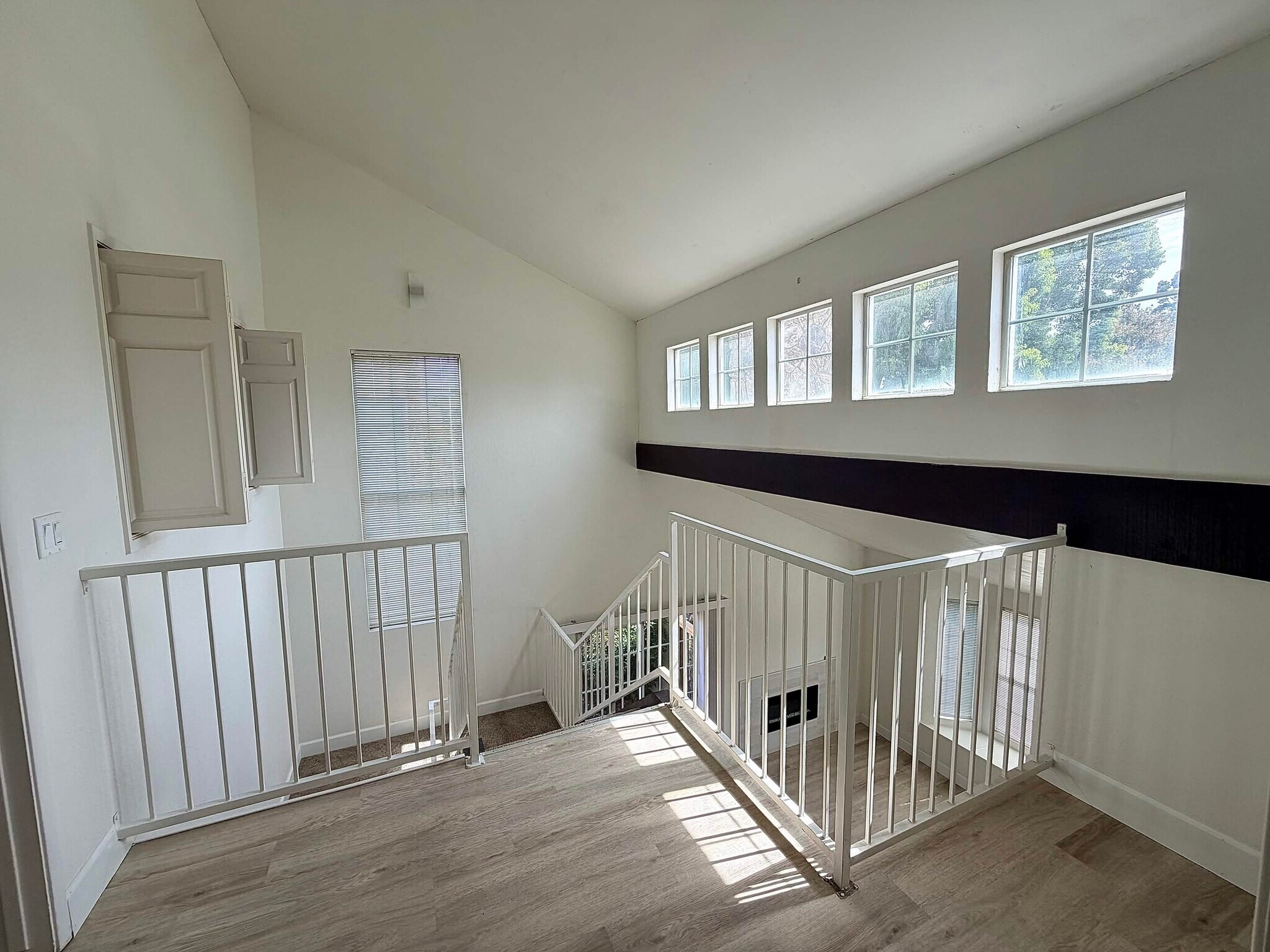 Building Photo - 1448 Plymouth Rock Way