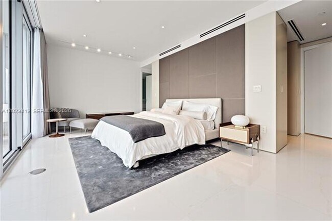 Building Photo - 5101 Biscayne Blvd