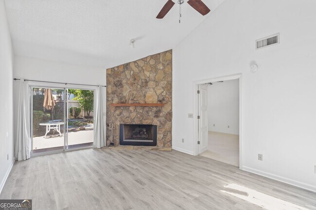 Building Photo - 4039 Fawn Run