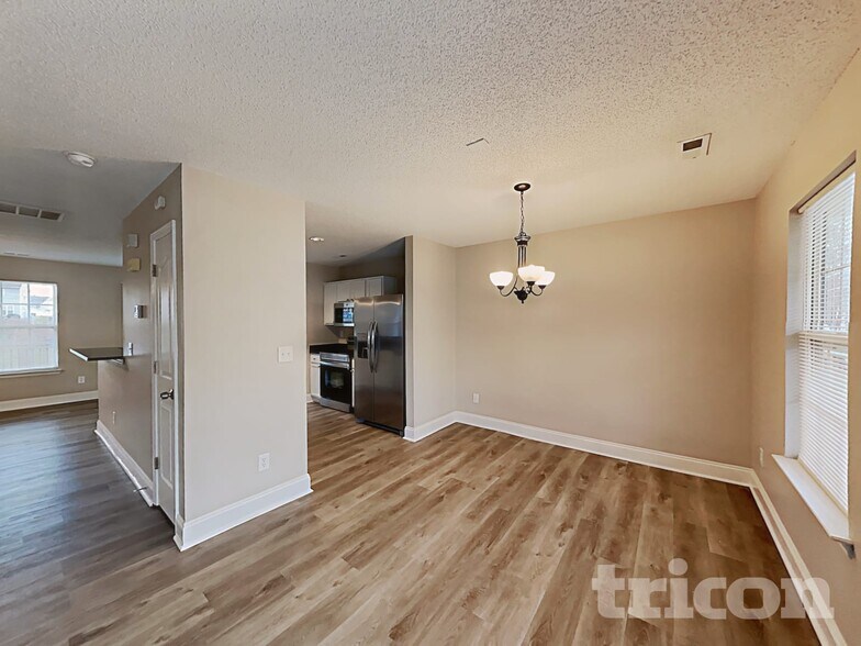 Building Photo - 9316 White Aspen Pl