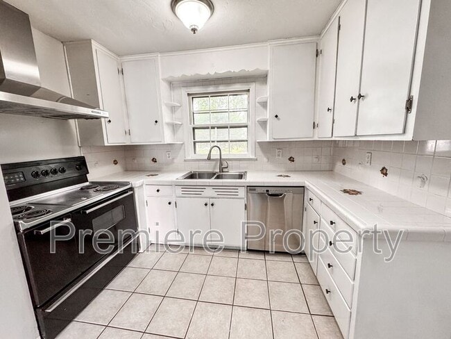 Building Photo - 3029 W 74th St