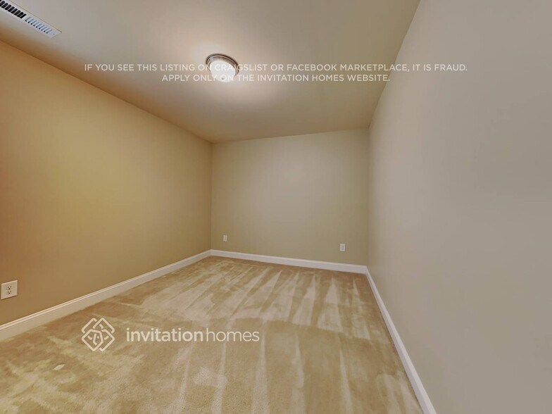 Building Photo - 9931 Maywine Cir