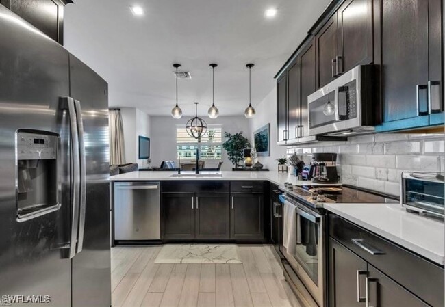 Building Photo - 7580 Carnegie Way