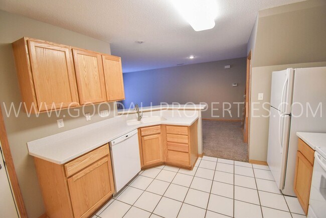Building Photo - 7425 Wistful Vista Dr