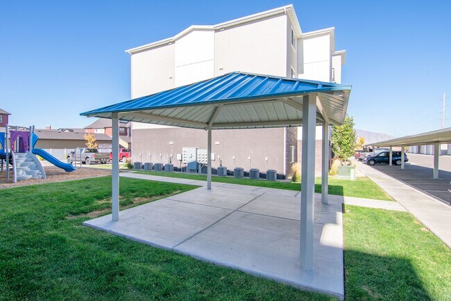 Building Photo - Beautiful 2-Bed, 2-Bath Apartment in Payso...