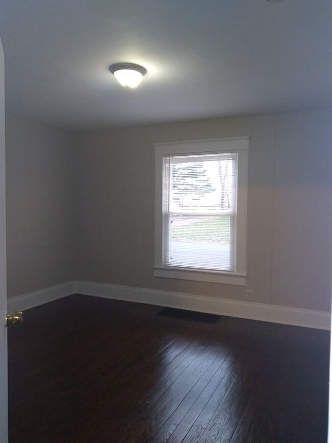 Building Photo - 173 Grant St