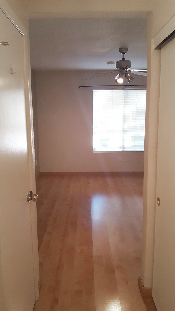 Building Photo - Three Bedroom Southwest Condo, Tile, Ground Floor