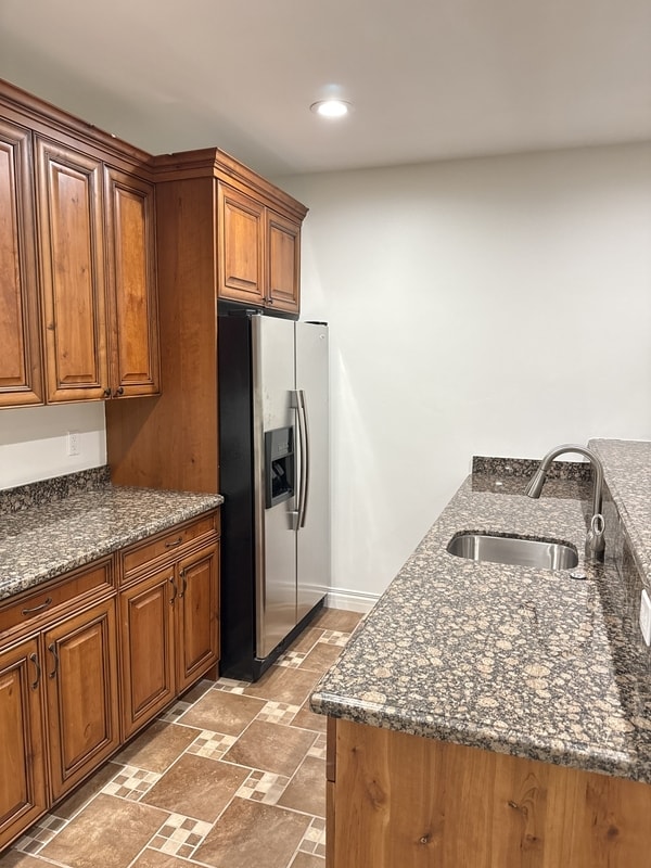 Building Photo - 14328 S Log Home Ln