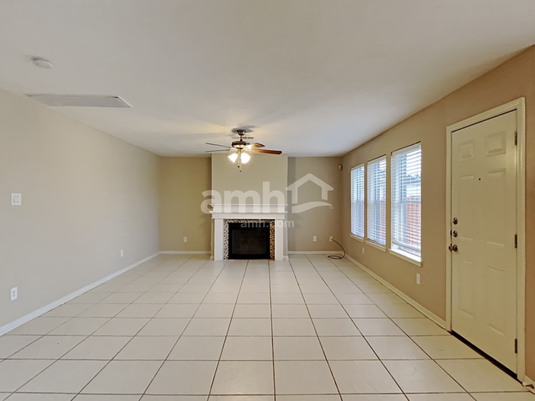 Building Photo - 4135 President's Dr W