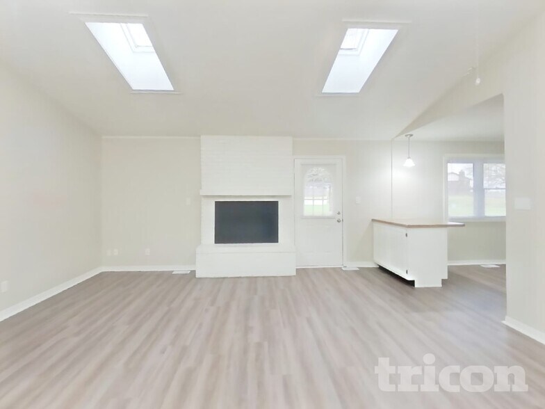 Building Photo - 222 Georgetown Rd