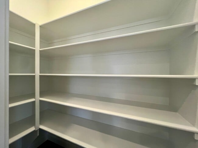 Building Photo - Stunning Newly Built 4-Bedroom, 3-Bathroom Home in Henderson