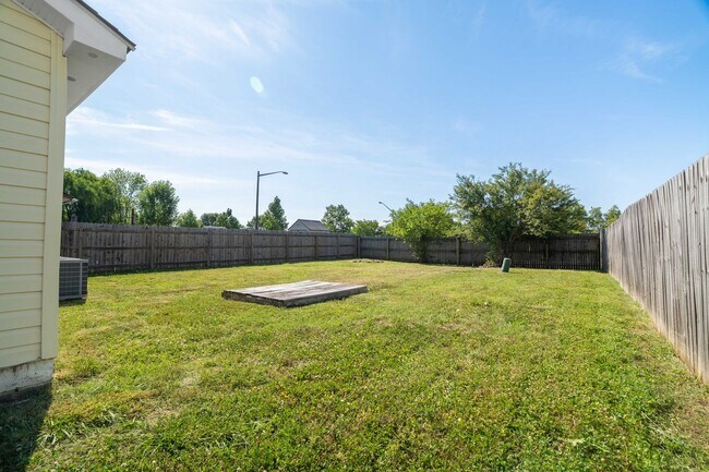 Building Photo - 5124 Rugby Rd
