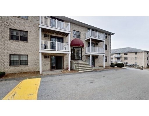 Building Photo - 18 Kenmar Dr