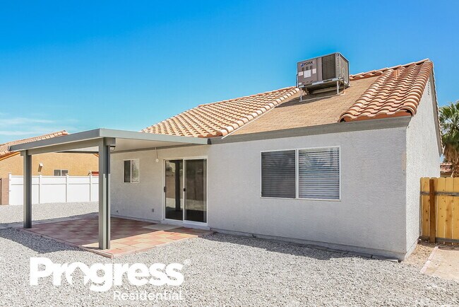 Building Photo - 5001 Chambliss Dr
