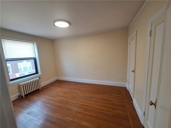 Building Photo - 218 Waterman St