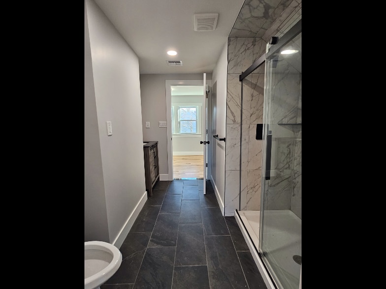 Building Photo - 149 Walnut St