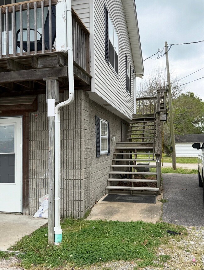 Building Photo - 3502 1/2 Lovelaceville Rd