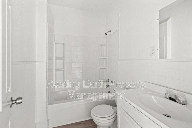 Building Photo - 2511 20th Place Ensley