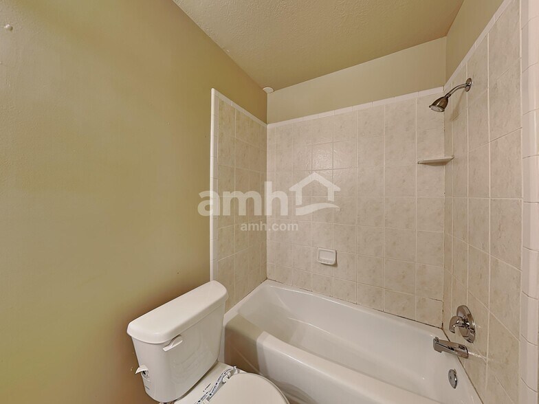 Building Photo - 1496 N 2150 W