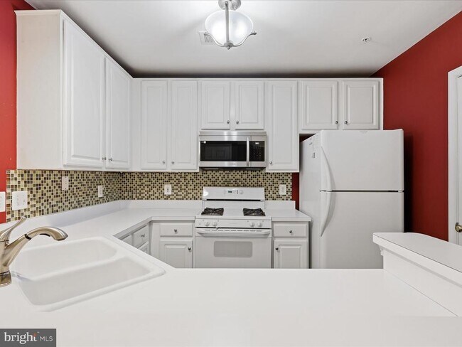 Building Photo - 12753 Fair Crest Ct