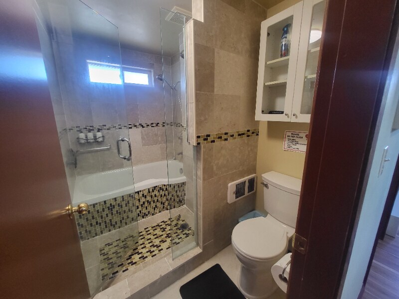 Building Photo - 7398 Birch Bay Dr