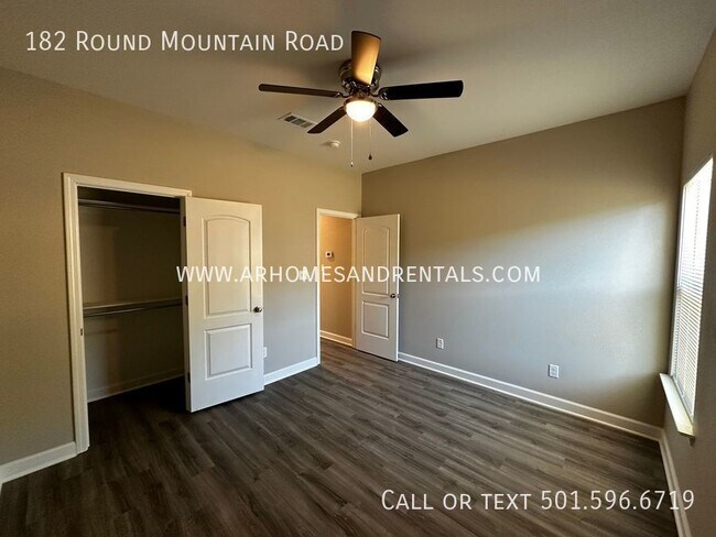 Building Photo - 182 Round Mountain Rd