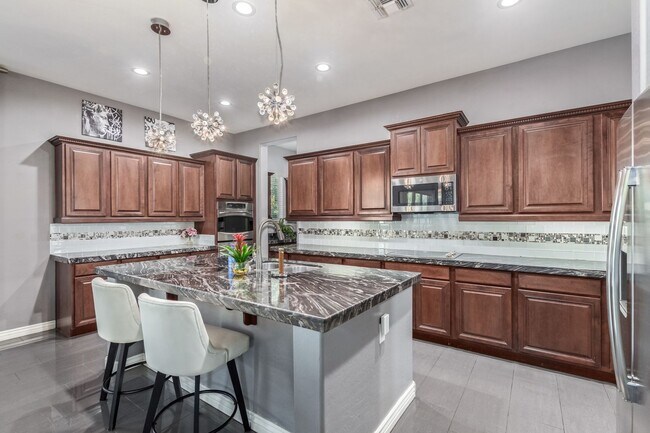 Building Photo - INCREDIBLE Executive Style homes in the po...