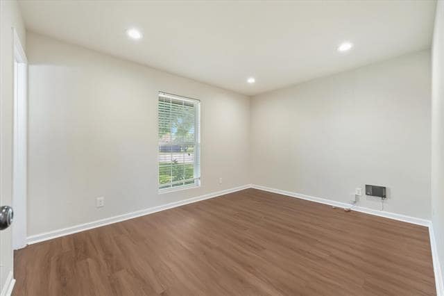 Building Photo - 304 E Stone Rd