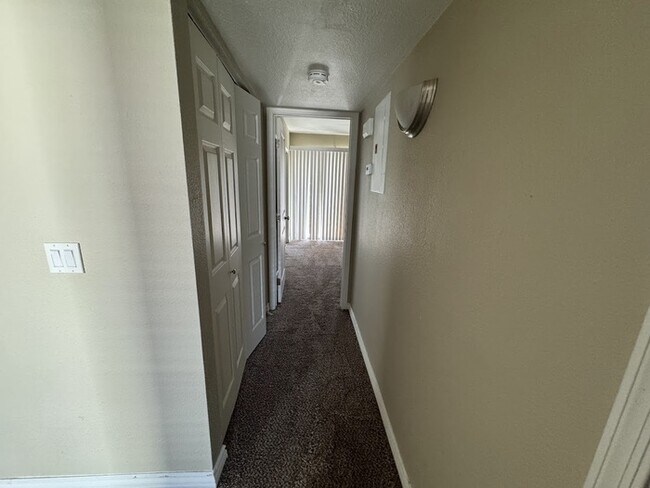 Building Photo - 3420 W Danbury Dr