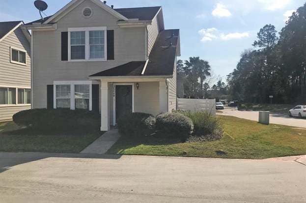 Building Photo - 26840 Wellington Ct