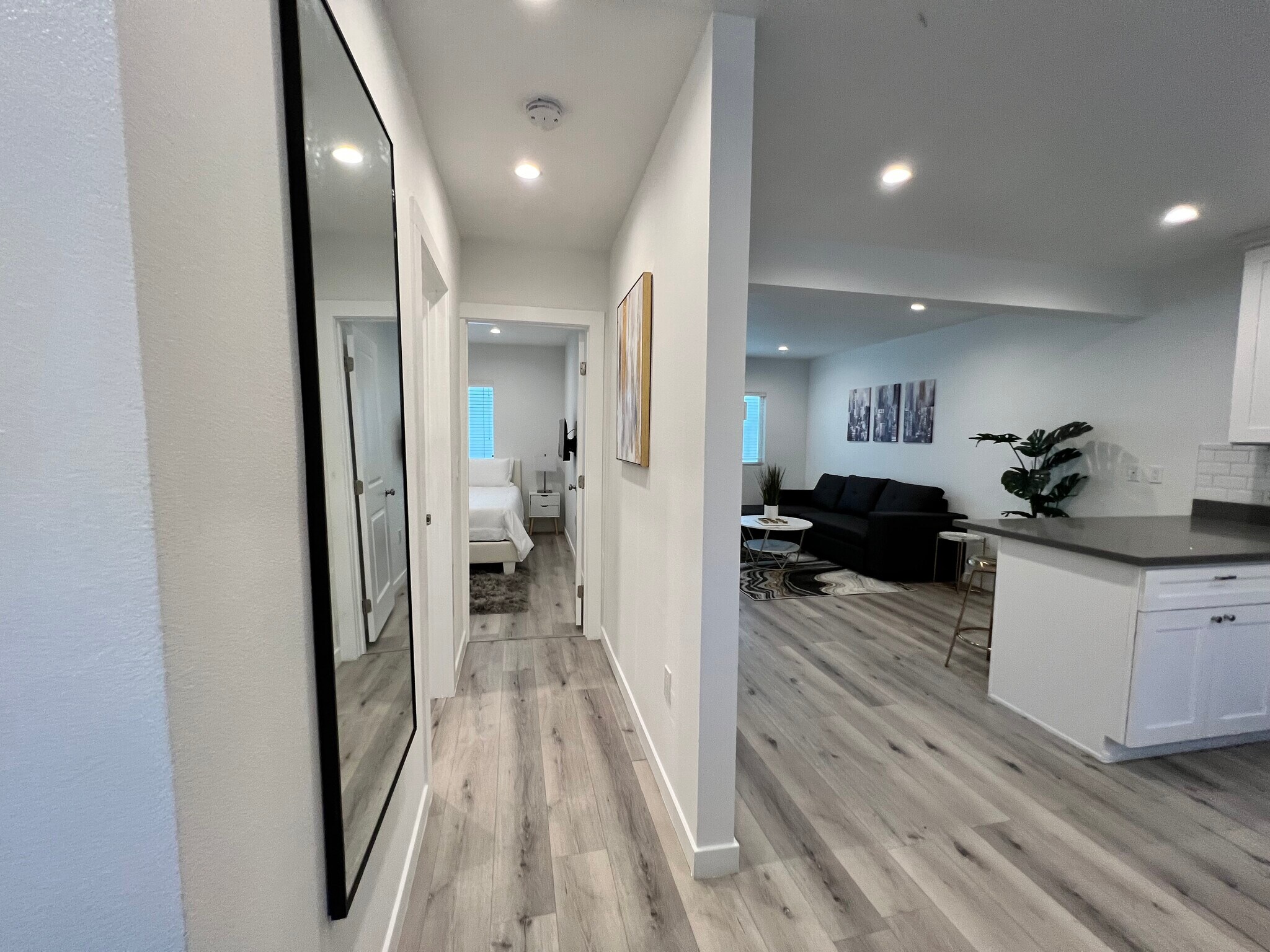 Hallway - 1235 S Muirfield Rd