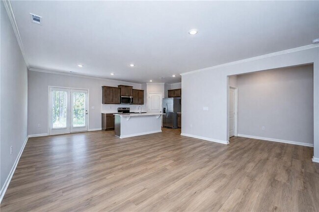 Building Photo - 24 Berryville Dr