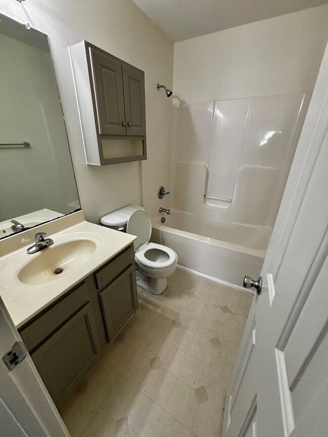 Building Photo - 3 Bedroom, 3 Bathroom Townhome in Carolina Forest!