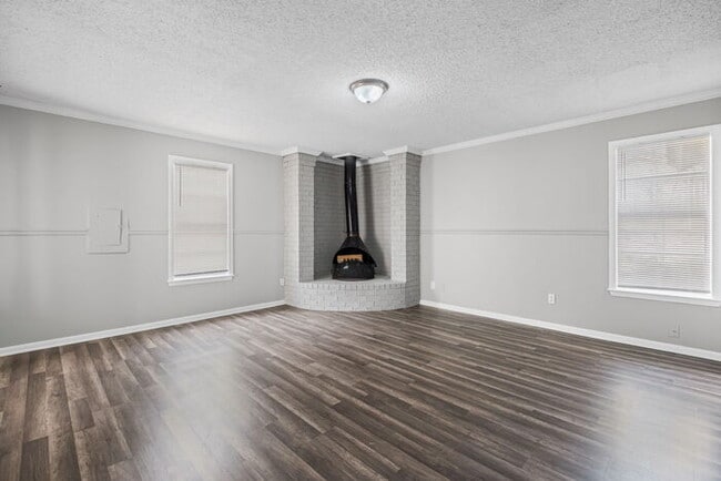 Building Photo - 42 Bonita Dr