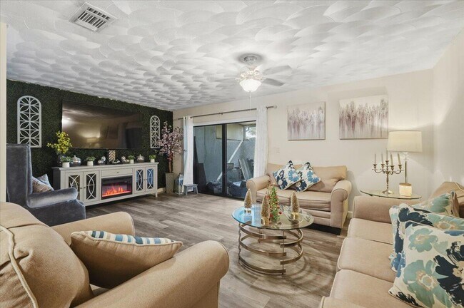 Building Photo - 9240 NW 14th St