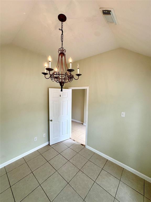 Building Photo - 19119 Field Cottage Ln