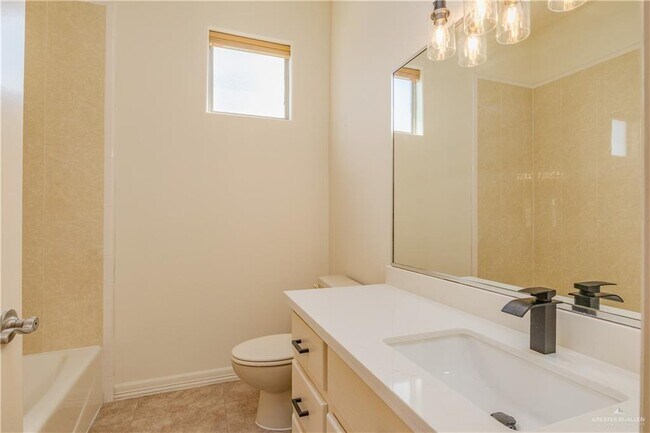 Building Photo - 26 Keystone Dr