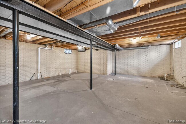 Building Photo - 1360 Camden St