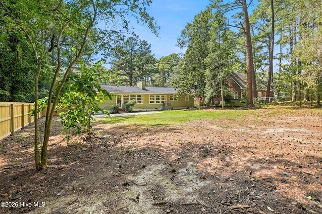 Building Photo - 105 Bunn Ave