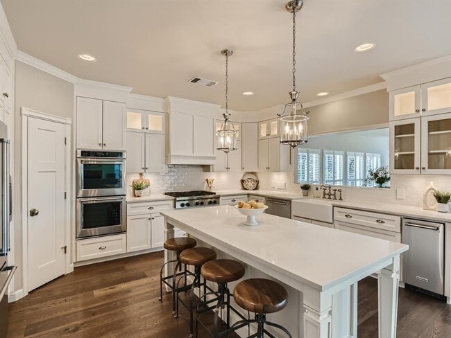 Building Photo - 8915 Spicebrush Dr