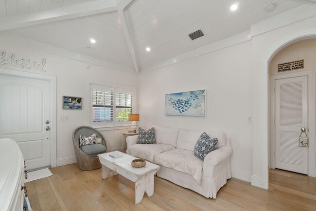 Building Photo - 2225 S Ocean Blvd