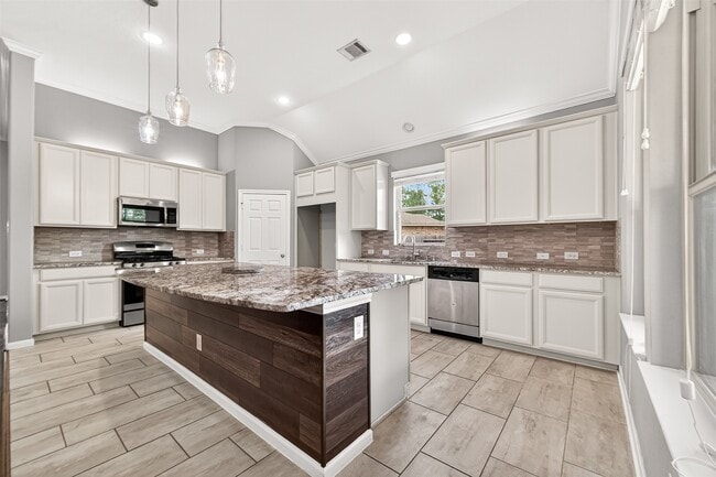 Building Photo - 3854 Fleetwood Falls Ln