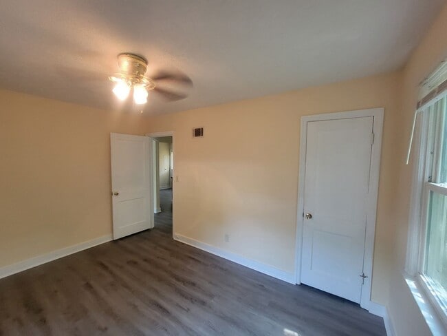 Building Photo - Rose Hill - Aiken County