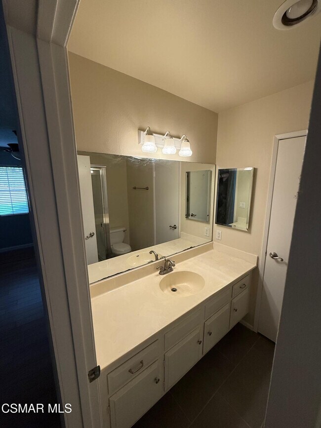 Building Photo - 1191 Calle Contento