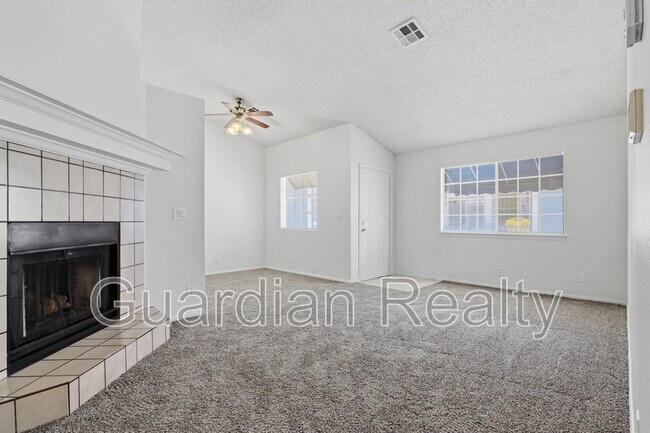 Building Photo - 5355 Rod Ct