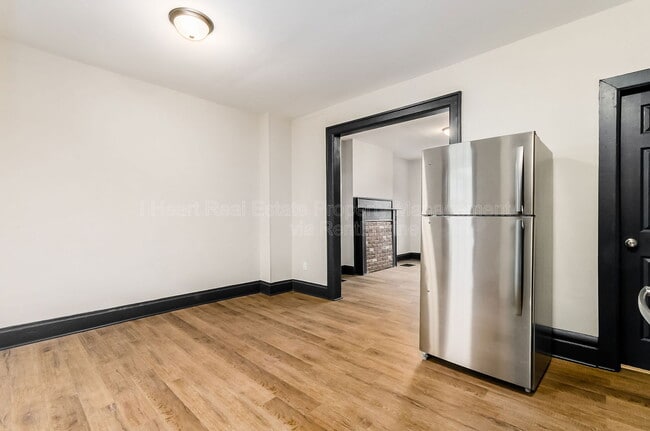 Building Photo - 1044 Sullivant Ave