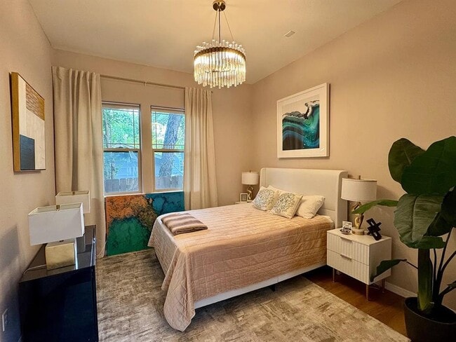 Building Photo - 1009 Taulbee Ln