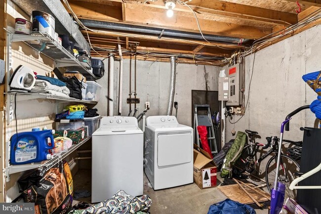 Building Photo - 14230 Oxford Dr