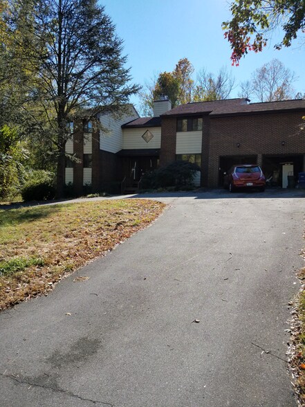 Building Photo - 7608 Carteret Rd